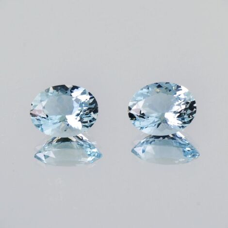 Aquamarin Duo oval sehr helles Blau 4,27 ct.