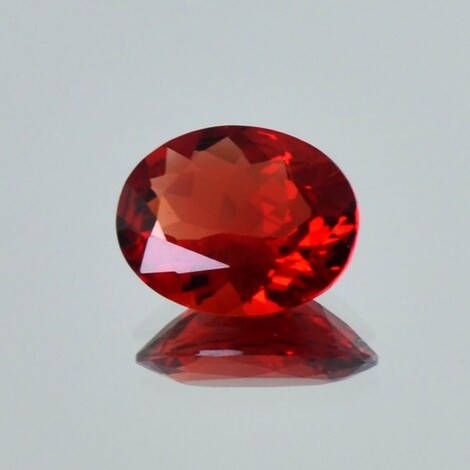 Andesin, Oval facettiert (2,89 ct.) aus Kongo
