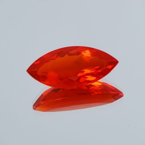 Feueropal, Navette facettiert (8,25 ct.) aus Brasilien