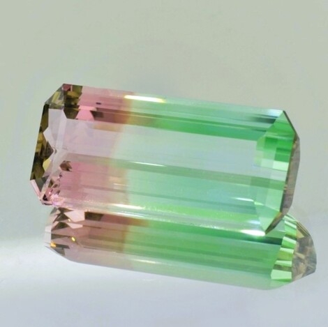 Turmalin, Achteck facettiert (25,01 ct.) aus Afghanistan (Paprok Mine)