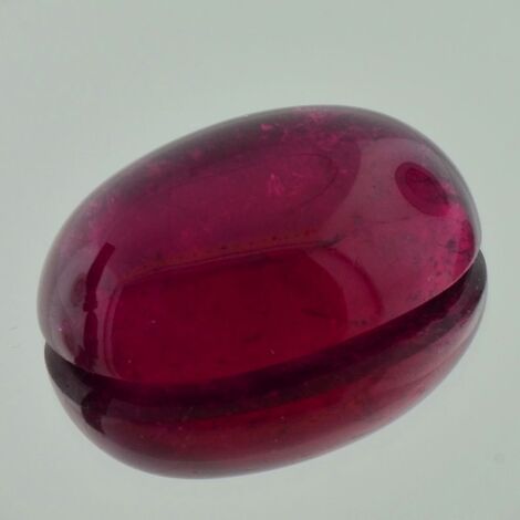 Rubellit Turmalin Cabochon oval intensives Purpurrot 53,47 ct
