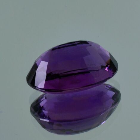 Amethyst oval intensives Violett 31,48 ct