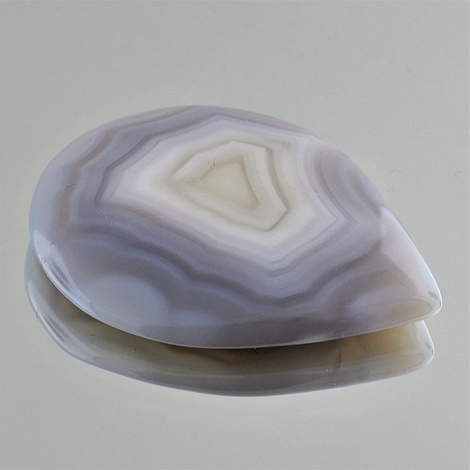 Achat, Tropfen Cabochon (79,48 ct.) aus Botswana Achat, Tropfen Cabochon (79,48 ct.) aus Botswana