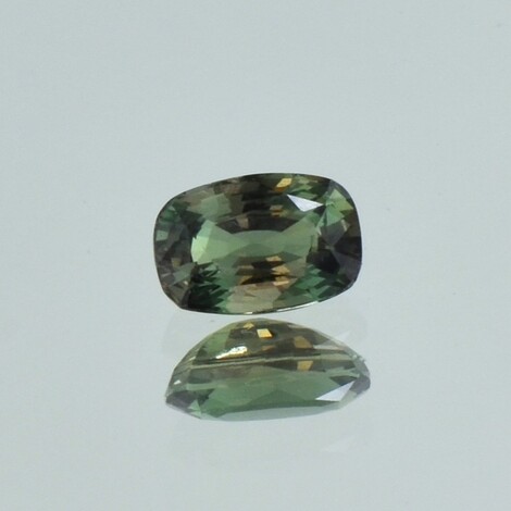 Alexandrit antik grün Tageslicht 1,45 ct
