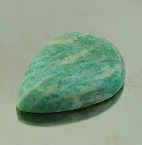 Amazonit, Tropfen Cabochon (37,28 ct.) aus Indien (Poona) Amazonit, Tropfen Cabochon (37,28 ct.) aus Indien (Poona)
