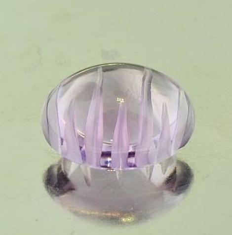 Amethyst, Oval-Design Cabochon (15,78 ct.) aus Brasilien Amethyst, Oval-Design Cabochon (15,78 ct.) aus Brasilien