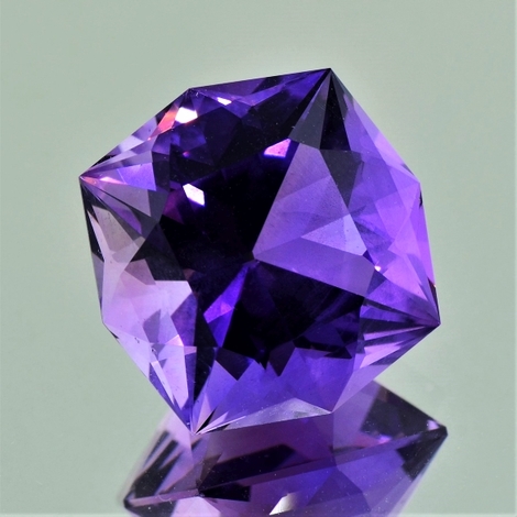 Amethyst Design-Achteck 23,13 ct Amethyst Design-Achteck 23,13 ct