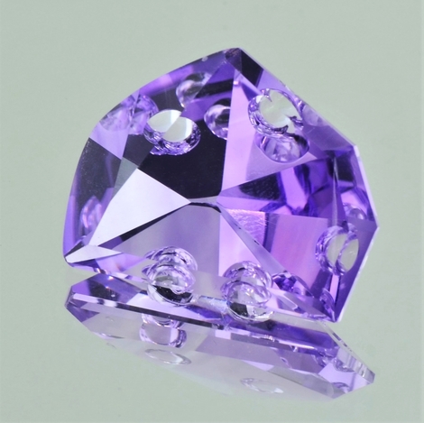 Amethyst, Design-Freiform facettiert (27,17 ct.) aus Brasilien Amethyst, Design-Freiform facettiert (27,17 ct.) aus Brasilien
