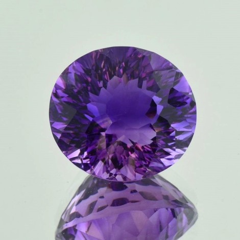 Amethyst Design-Oval violet 25.72 ct