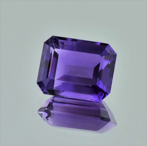 Amethyst octagon violett 10,24 ct. Amethyst octagon violett 10,24 ct.
