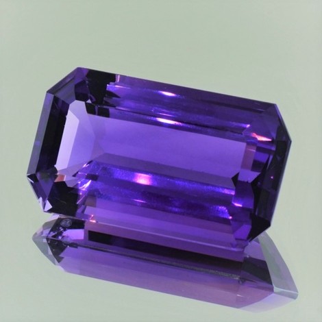 Amethyst octagon violett 47,53 ct Amethyst octagon violett 47,53 ct