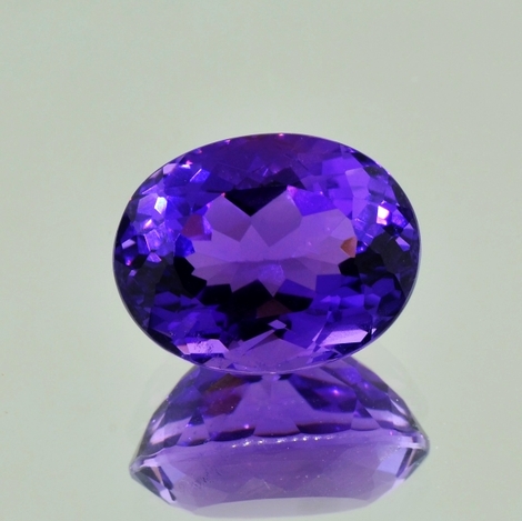 Amethyst oval violett 11,81 ct Amethyst oval violett 11,81 ct