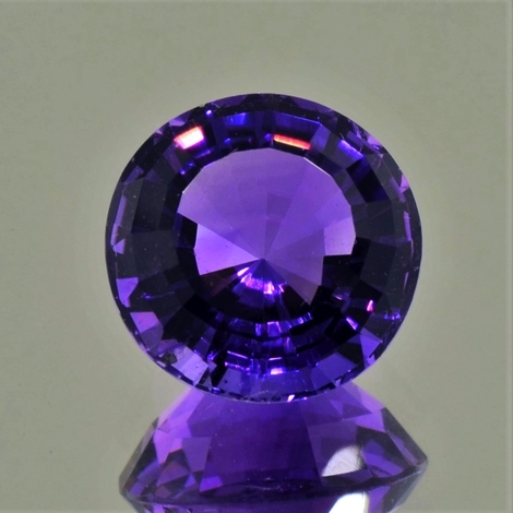 Amethyst, Rund facettiert (8,17 ct.) aus Brasilien Amethyst, Rund facettiert (8,17 ct.) aus Brasilien