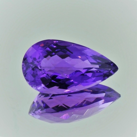 Amethyst, Tropfen facettiert (10,89 ct.) aus Brasilien Amethyst, Tropfen facettiert (10,89 ct.) aus Brasilien