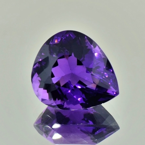 Amethyst Tropfen violett 11,59 ct Amethyst Tropfen violett 11,59 ct