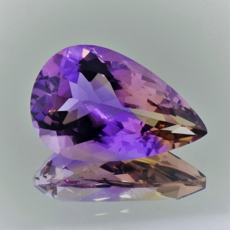 Ametrin, Tropfen facettiert (18,62 ct.) aus Bolivien (Anahi Mine) Ametrin, Tropfen facettiert (18,62 ct.) aus Bolivien (Anahi Mine)