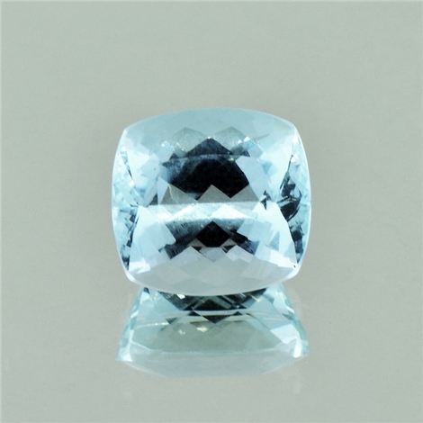 Aquamarin, Antik facettiert (5,67 ct.) aus Brasilien (Minas Gerais) Aquamarin, Antik facettiert (5,67 ct.) aus Brasilien (Minas Gerais)