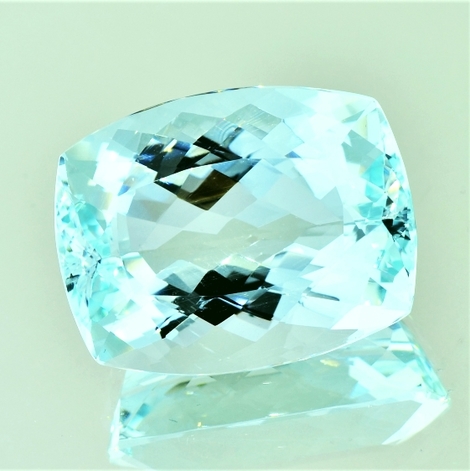 Aquamarine cushion grünlich-hellblau 32.25 ct Aquamarine cushion grünlich-hellblau 32.25 ct