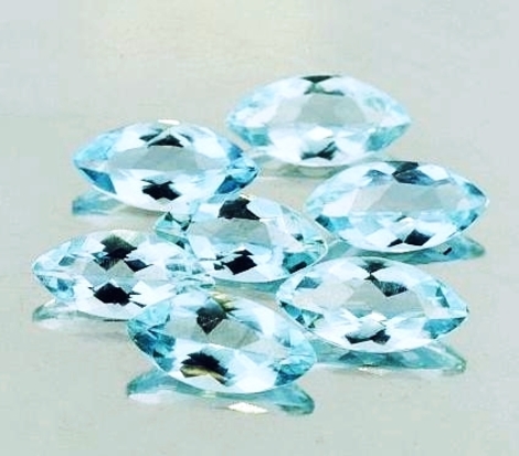 Aquamarin Lot, Navette facettiert (8,84 ct.) aus Brasilien (Minas Gerais) Aquamarin Lot, Navette facettiert (8,84 ct.) aus Brasilien (Minas Gerais)
