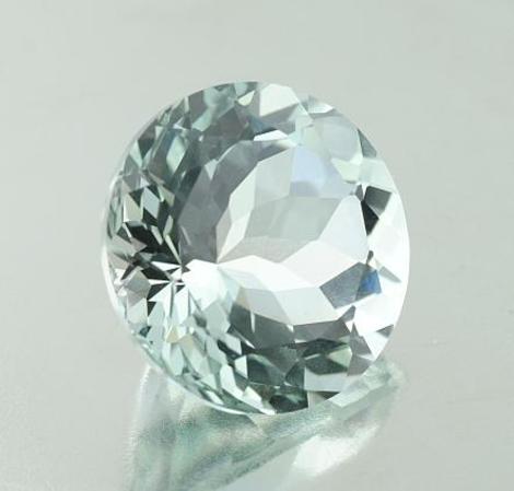 Aquamarin, Rund facettiert (8,74 ct.) aus Brasilien Aquamarin, Rund facettiert (8,74 ct.) aus Brasilien