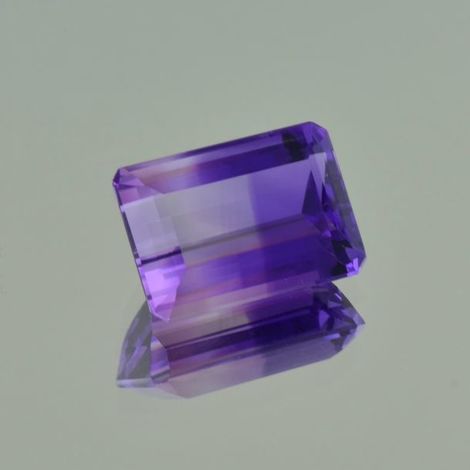 Bicolor Amethyst octagon 14,26 ct Bicolor Amethyst octagon 14,26 ct