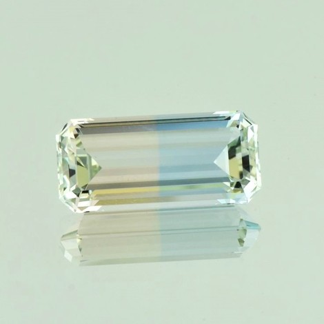 Bicolor-Topas octagon zartblau+zartrosa 18.01 ct.