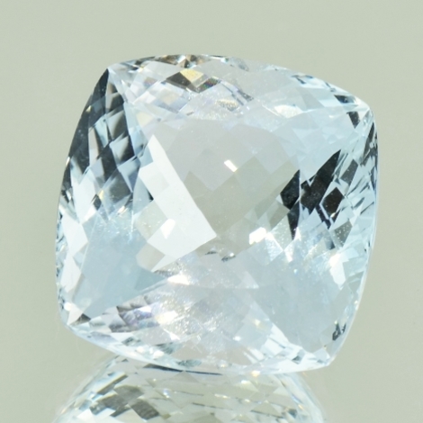 Blautopas Antik unbehandelt 42,40 ct Blautopas Antik unbehandelt 42,40 ct