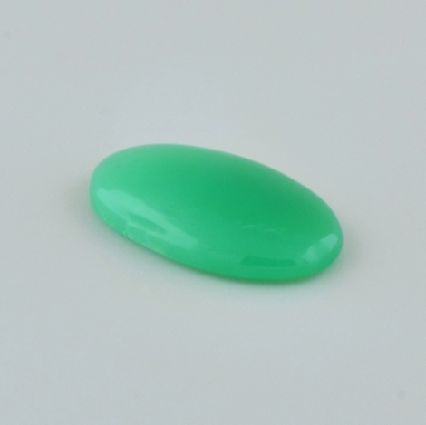 Chrysoprase cabochon oval green 15.04 ct