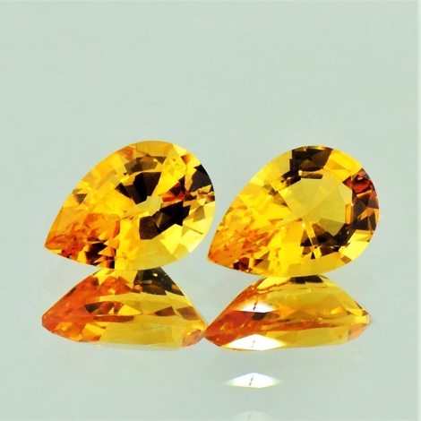 Citrin Duo, Tropfen facettiert (ca. 3,0 ct.) aus Madagaskar Citrin Duo, Tropfen facettiert (ca. 3,0 ct.) aus Madagaskar