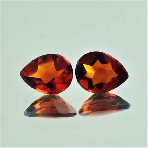 Citrin Duo, Tropfen facettiert (ca. 2,40 ct.) aus Brasilien Citrin Duo, Tropfen facettiert (ca. 2,40 ct.) aus Brasilien