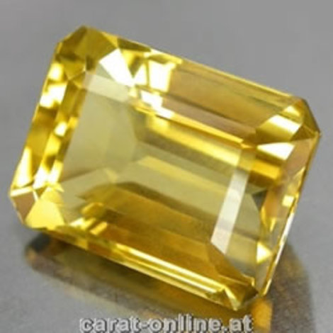 Citrine Octagon golden yellow 3.3 ct Citrine Octagon golden yellow 3.3 ct