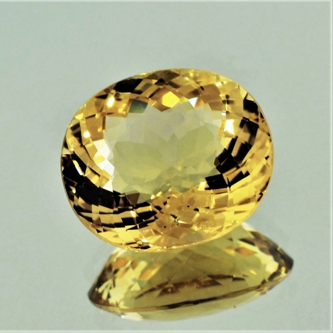 Citrin, Oval facettiert (16,36 ct.) aus Brasilien Citrin, Oval facettiert (16,36 ct.) aus Brasilien