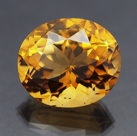 Citrin, Oval facettiert (47,10 ct.) aus Brasilien Citrin, Oval facettiert (47,10 ct.) aus Brasilien