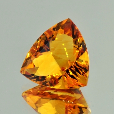Citrin, Trillion facettiert (20,30 ct.) aus Brasilien Citrin, Trillion facettiert (20,30 ct.) aus Brasilien