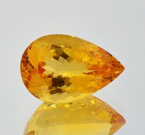 Citrin, Tropfen facettiert (14,52 ct.) aus Brasilien (Minas Gerais) Citrin, Tropfen facettiert (14,52 ct.) aus Brasilien (Minas Gerais)