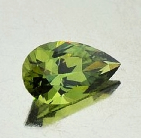 Demantoid pear olive-green 1.49 ct