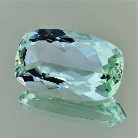 Edelberyll, Antikoval facettiert (23,79 ct.) aus Brasilien Edelberyll, Antikoval facettiert (23,79 ct.) aus Brasilien