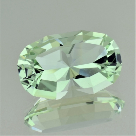 Beryl Design-oval light green untreated 43.36 ct