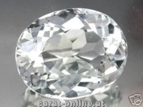 Beryl Goshenite oval 3.26 ct Beryl Goshenite oval 3.26 ct