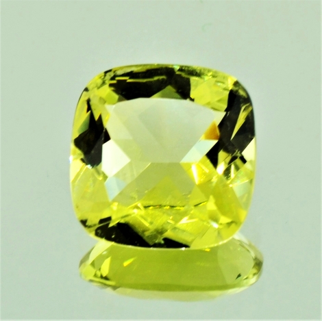 Beryl Helidor cushion-square 7.37 ct Beryl Helidor cushion-square 7.37 ct
