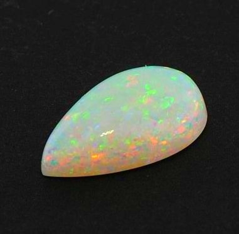 Precious Opal Cabochon pear 4.10 ct Precious Opal Cabochon pear 4.10 ct