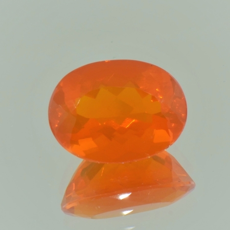 Feueropal, Oval facettiert (7,33 ct.) aus Mexiko Feueropal, Oval facettiert (7,33 ct.) aus Mexiko