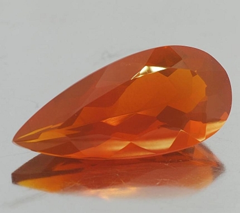 Fire Opal pear reddish-orange 23.65 ct Fire Opal pear reddish-orange 23.65 ct