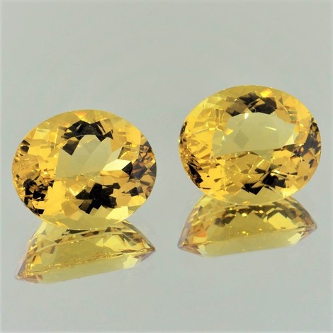 Goldberyll Duo, Oval facettiert (21,26 ct.) aus Brasilien (Minas Gerais)