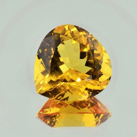 Goldberyll Tropfen goldgelb 20,85 ct Goldberyll Tropfen goldgelb 20,85 ct