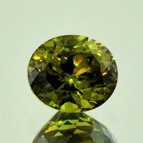 Andradit Granat, Oval facettiert (1,95 ct.) aus Namibia (Erongo Region) Andradit Granat, Oval facettiert (1,95 ct.) aus Namibia (Erongo Region)