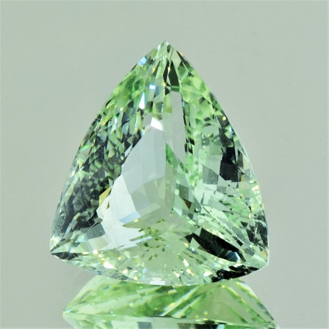 Edelberyll, Trillion facettiert (34,73 ct.) aus Brasilien