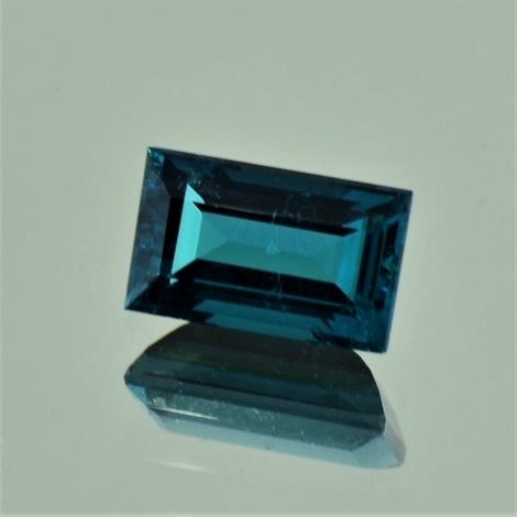 Indigolith, Rechteck facettiert (2,97 ct.) aus Brasilien