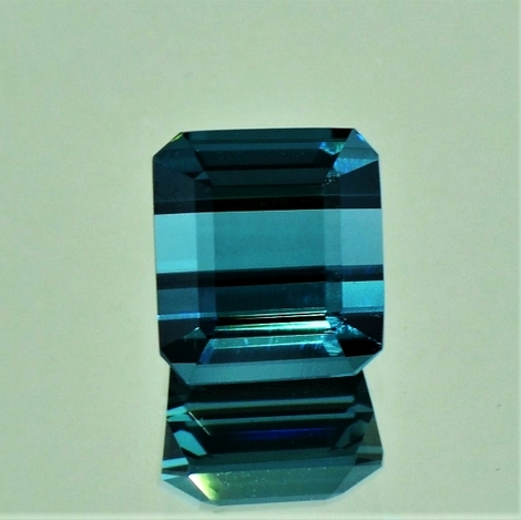 Indigolith, Achteck facettiert (2,91 ct.) aus Afghanistan Indigolith, Achteck facettiert (2,91 ct.) aus Afghanistan