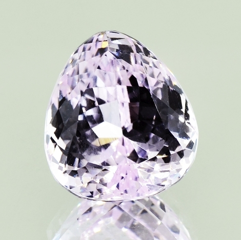 Kunzit Tropfen 23,19 ct